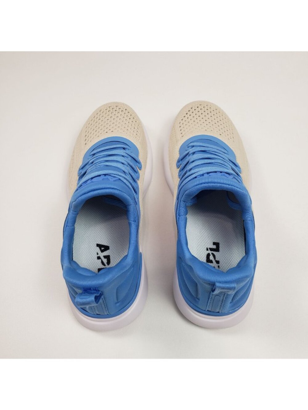 APL TechLoom Tracer Running Shoes Women’s Size 6 Coastal Blue/Beach/White NWB - Picture 10 of 16